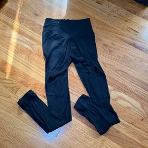 OFFLINE by Aerie Real Me Leggings Black Medium Crossover High Rise Athleisure thumbnail 4