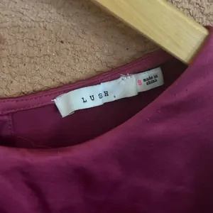 Lush NWOT Pink Sleeveless Pleated Midi Dress Size 8 Formal thumbnail 2