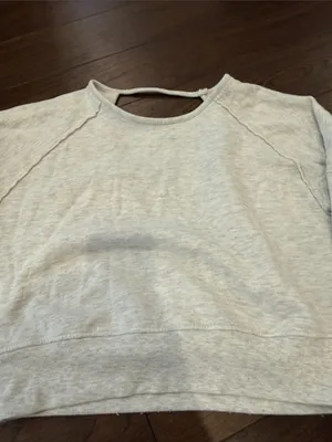 Francesca's Collections Cream Cutout-Back Pullover Sweatshirt Size XS - C72-008 thumbnail 2