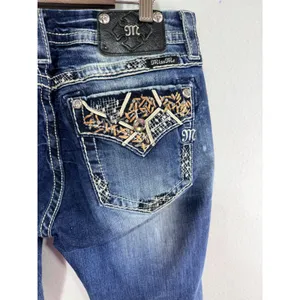 Miss Me Signature Crop Jeans Size 32 Blue Inseam 25.5" JE8091C Embellished Boho thumbnail 2