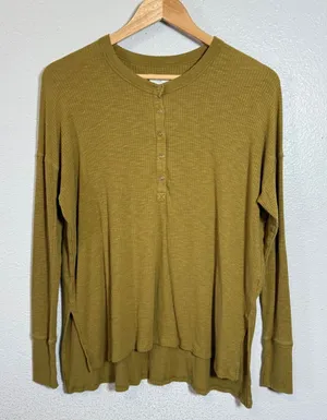 OFFLINE by Aerie Olive Green Waffle Knit Henley Long‎ Sleeve Shirt XS thumbnail 1