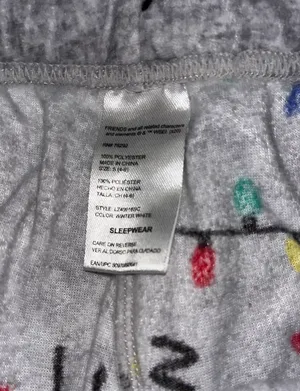 friends christmas pajamas thumbnail 3