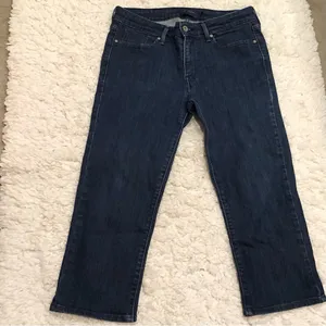 Levi’s Demi Curve Classic Fit Embroidered Pockets Cropped Capri Jeans‎ 8 thumbnail 2