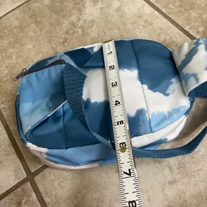 Adidas‎ Cloud Tie Dye Waist Bag Blue White Fanny Pack Sporty Crossbody Bag thumbnail 7
