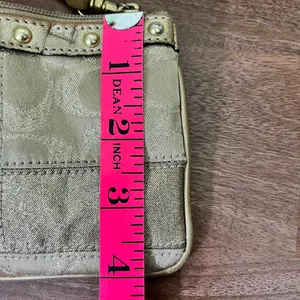 Coach vintage wristlet. Gold w/gold glitter/sparkles thumbnail 9