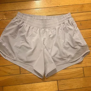 Hotty Lululemon Hot 4" thumbnail 1
