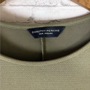 Dorothy Perkins Olive Green Midi Dress thumbnail 3