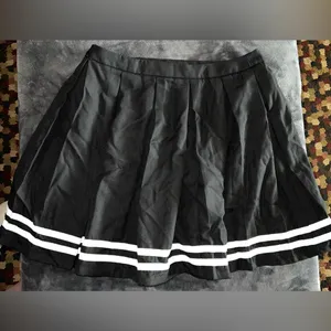 Hot Topic Black Pleated Cheer Skirt Size Large New with tag thumbnail 9
