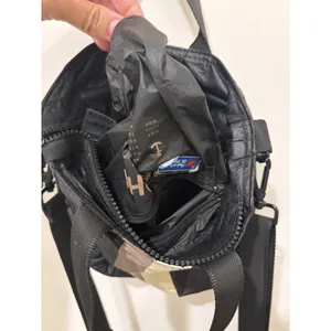 Aloha Collection Le Voyageur Cutie Caffe/Black Crossbody Splash-Proof Bag thumbnail 5