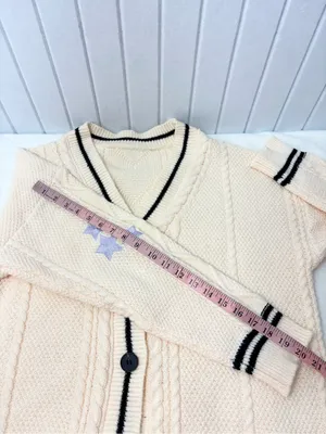 Taylor Swift‎ Cream Cable Knit Cardigan with Lavender Star Sleeves size M thumbnail 9