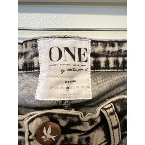 NWT One Teaspoon Sz 26 Harley Super Dupers Acid Wash Button Fly Skinny Jeans thumbnail 2