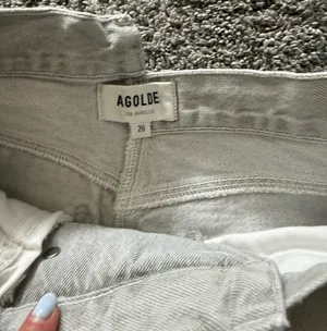 Agolde Criss Cross Light Gray Cropped Frayed Hem Jeans thumbnail 7