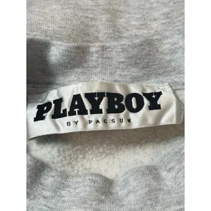 Playboy by PacSun Y2K Gray Crewneck Sweatshirt S Green Textured Logo Pullover thumbnail 4