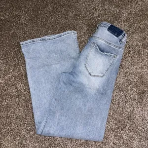 RISEN Women's Light Wash Flared Jeans Blue Stretch Mid Rise RDP5120 thumbnail 9