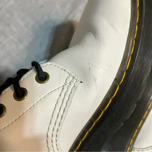 Dr. Martens Zavala Combat Boots in White Size 9 thumbnail 5