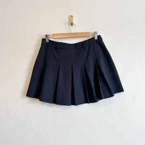 Reformation | NWOT Brynlee Wool Blend Pleated Mini Skirt & Zip Jacket Set, Navy‎ thumbnail 8
