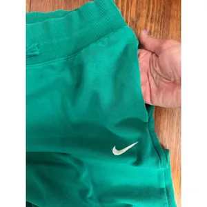 Nike Phoenix Fleece High Rise Oversized Sweatpants Green Malachite L thumbnail 13