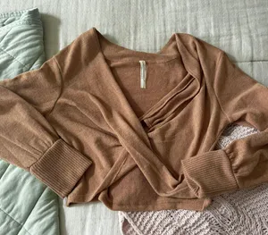 Anthropologie Brown Cropped Longsleeve thumbnail 5