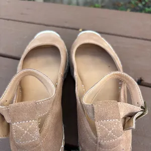 Como vintage Crown Vintage Tan Espadrille Flats | Size 7M thumbnail 8