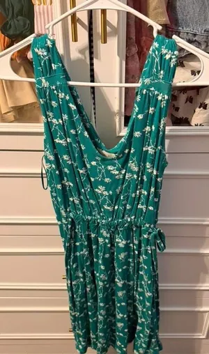Green dress Size XS thumbnail 1