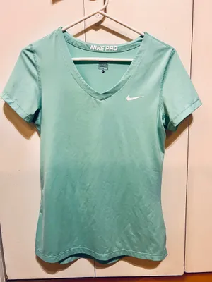 Nike Athletic Top Women’s thumbnail 1