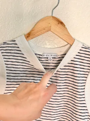 Miou Muse White & Bavy Striped Sleeveless Knit Tank Top Small thumbnail 4