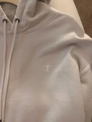 White Champion Hoodie Women’s thumbnail 3