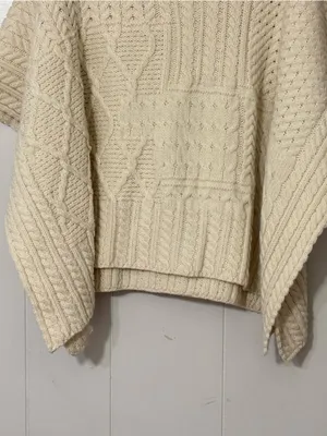 Blarney Woollen Mills 100% Merino Wool Aran Knit Poncho Cape Ivory One Size thumbnail 9