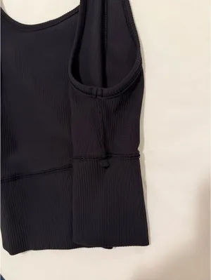 Lululemon Power Pivot Tank Top, Black, Size 4 thumbnail 3