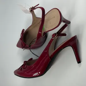 Bandolino Red Patent Slingback Heels thumbnail 5