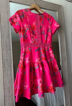Alexia Admor Pink Floral Tiered Mini Dress Lace Trim Size Small 4 thumbnail 1