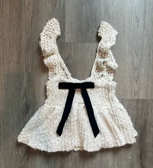 Kimchi Blue Crochet White Open Back Ruffle Tank Top XS thumbnail 1