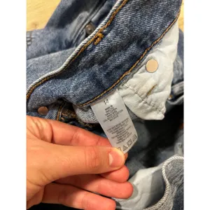 Aeropostale Womens High Rise Baggy Jeans Blue Medium Wash Cotton Size 14 MTMLPK1 thumbnail 2