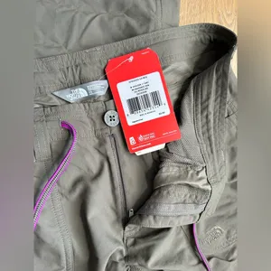 Size 10 North Face Hiking Pants, Women’s Large Hiking pants thumbnail 3