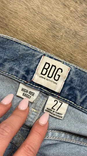 Urban Outfitters BDG High Rise Baggy Jeans thumbnail 8
