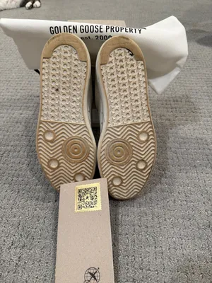 Golden Goose Sneakers thumbnail 5