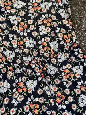 LOFT Women’s Black Floral V-Neck Flutter Sleeve Fit & Flare Short XS Dress thumbnail 3