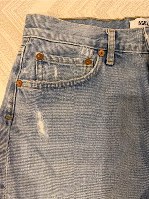 AGOLDE Light Wash Frayed Hem Distressed Denim Shorts Women’s Size 27 thumbnail 2