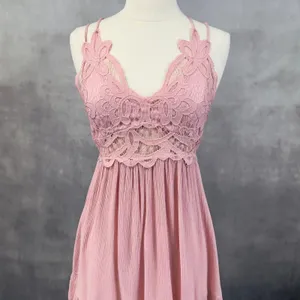 Trixxi Lace Overlay Mini Dress Size Small‎ Pink Flowy Boho Coquette Summer Girly thumbnail 3