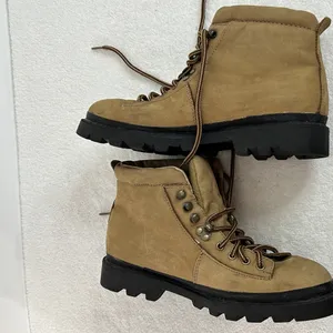 Women’s Bass Hiking Boots – Size 7.5 see pictures for wear thumbnail 7