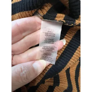Karl‎ Lagerfeld Paris Ribbed Striped Henley Long Sleeve Thermal Top Designer thumbnail 8