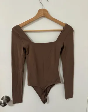 Babaton contour long sleeve bodysuit thumbnail 3