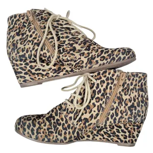 DV Dolce Vita Leopard Print Wedge Ankle Boots Lace Up Side Zip Women's Size 6‎ thumbnail 5