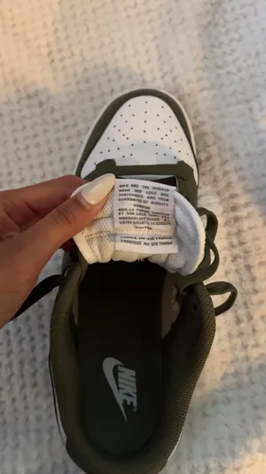 Nike Women’s Dunk Low Sneakers thumbnail 6