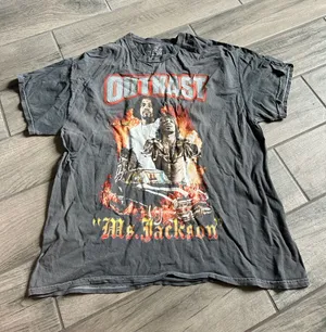 Black Short Sleeve Graphic Tee thumbnail 1