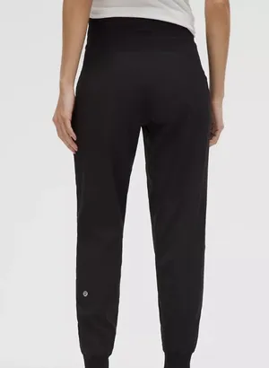 Lululemon joggers thumbnail 2
