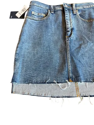 Wilfred Free Aritzia Denim Skirt Tanit Medium Wash Raw Hem Casual Size 6 NWT thumbnail 4
