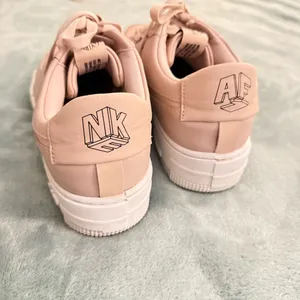 Nike Air Force 1 PLT.AF.ORM Pinkford Oxford Sneakers Shoes Women’s Size 9.5 thumbnail 6