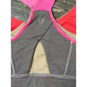 Lululemon Run Stuff Your Bra Striped Racerback Sports Neon Pink Size 4 Gym‎ Yoga thumbnail 5