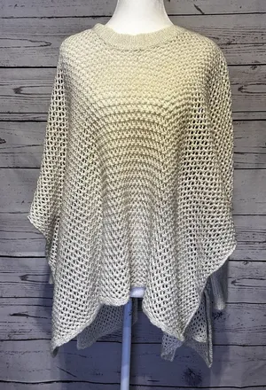 Aeropostale Cream Beige Knit Poncho Size Small/Medium thumbnail 1